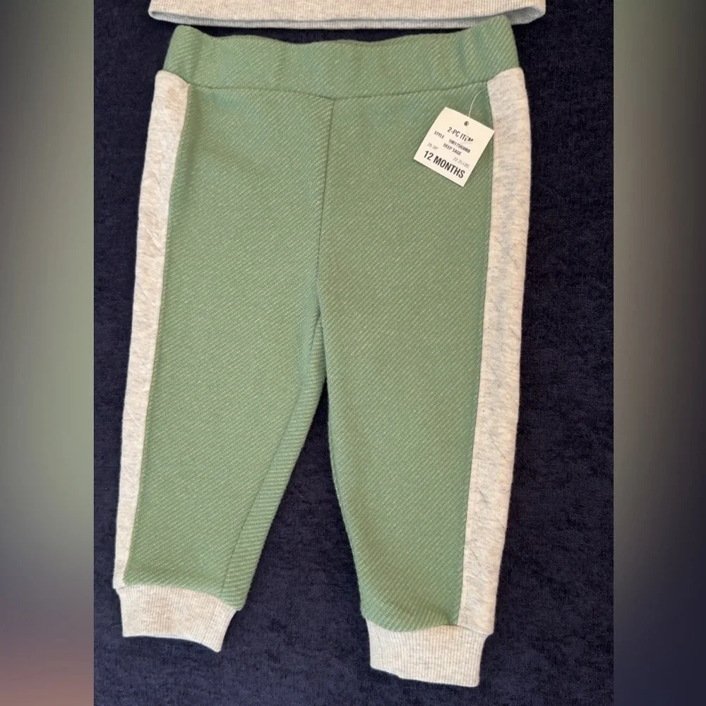 First Impressions Green and Cream Kids Set